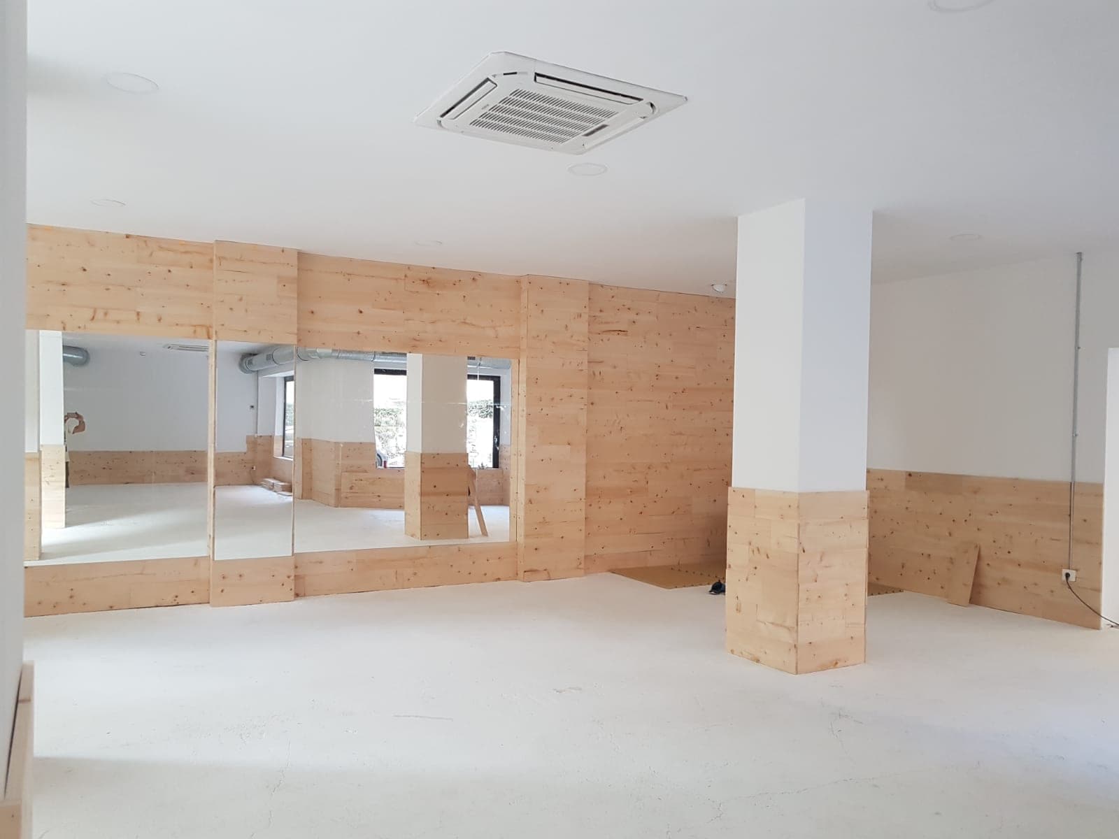 Iruka Center, foto 2
