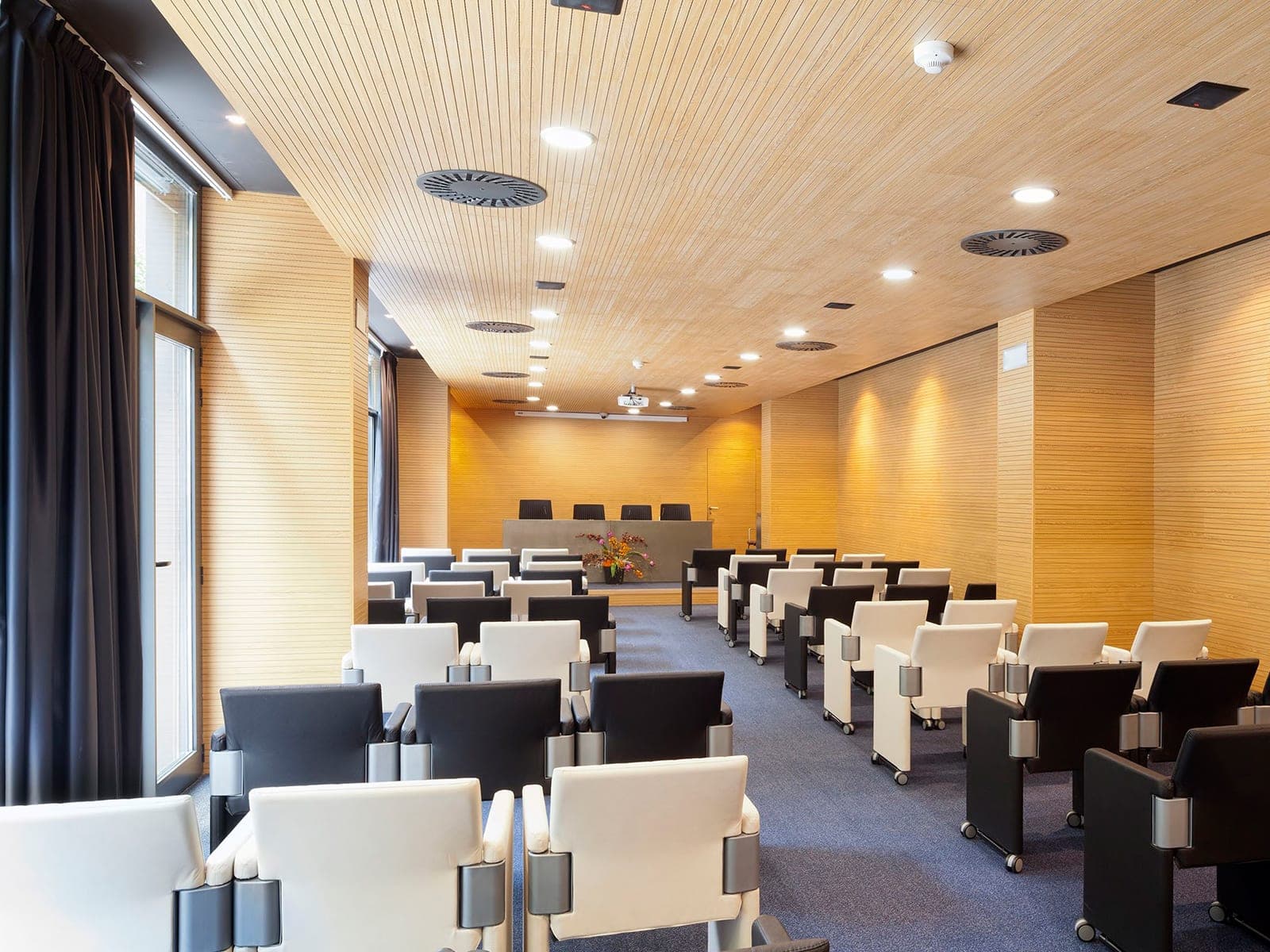 Oficinas Izarra Center, foto 2